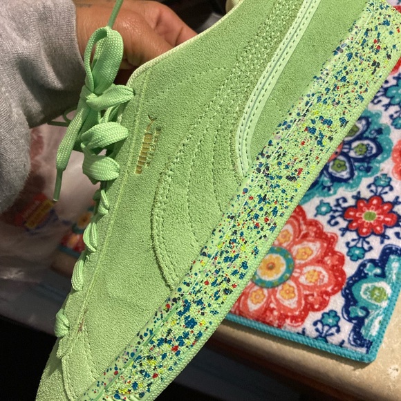 Puma shoes - Picture 1 of 5